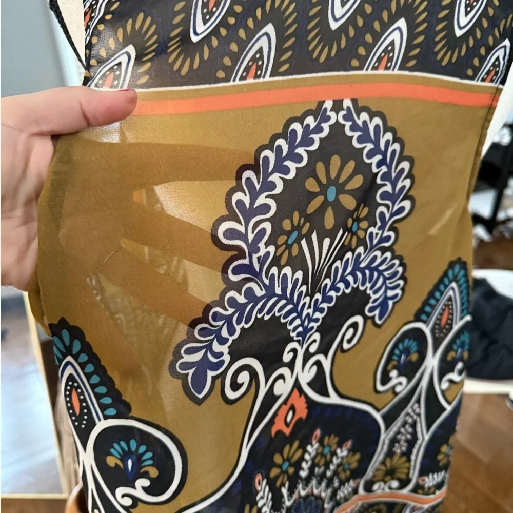 Zoe and Rose Elegant Semi sheer Multicolor Patterned Vest\Cardigan - Picture 5 of 6